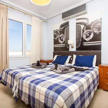 In Playa Blanca Sleeps 8 Includes Swimming Pool Air Con And Wifi 4 * Playa Blanca (Lanzarote)
